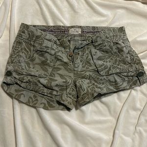 American Eagle green booty shorts size small